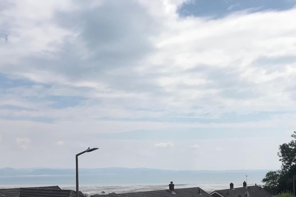 Mumbles - Modern Apartment With Panoramic Sea Views Oystermouth Εξωτερικό φωτογραφία